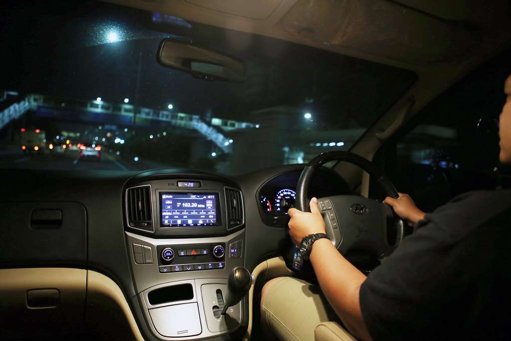 Antisipasi Berkendara Mobil di Malam Hari