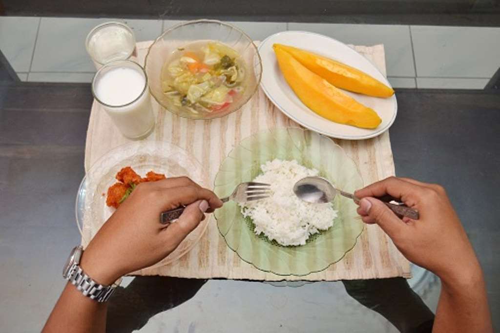 Ini Makanan Anti Ngantuk Saat Puasa