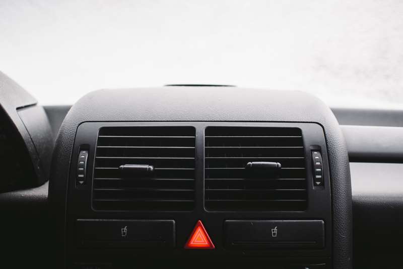 Servis Rutin dan Kebersihan Kunci AC Tetap Dingin