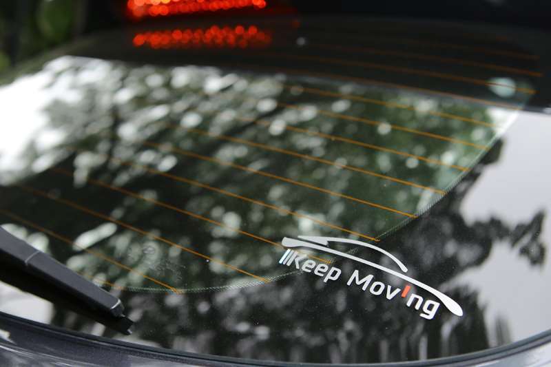 Tips Merawat Defogger di Kaca Mobil