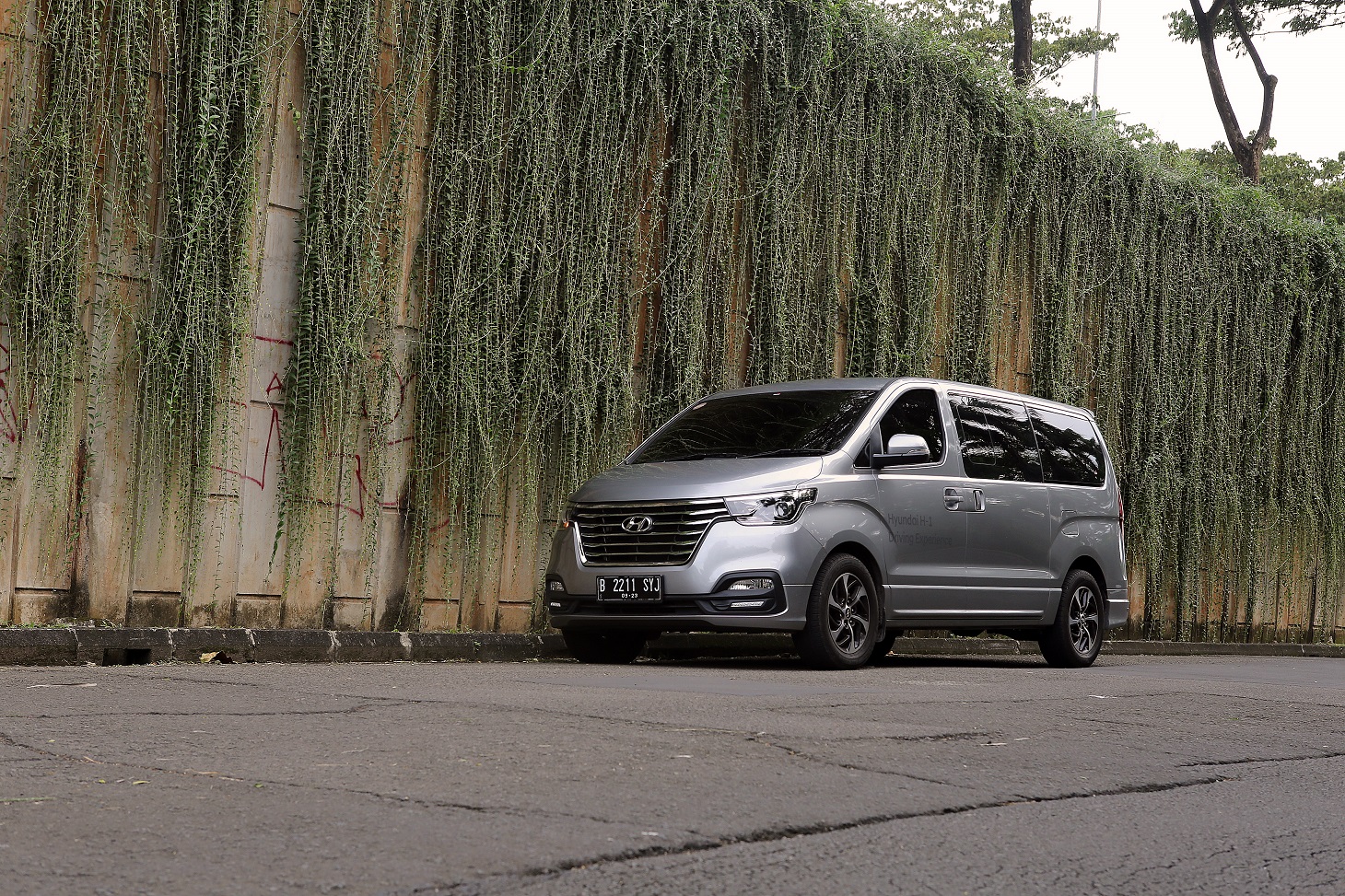 Varian Hyundai H-1 di Indonesia