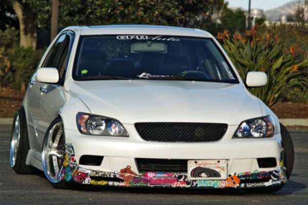 Bomb Sticker, Tren Modifikasi yang Bisa Lindungi Bodi