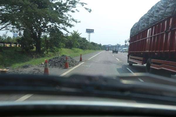 Waspada Terhadap Lubang Jalan