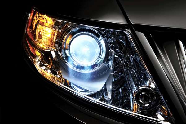 Lampu HID, LED dan Halogen, Mana Paling Pas?