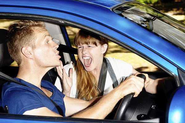 Hindari : 5 Orang Perusak Mood Nyetir Ini