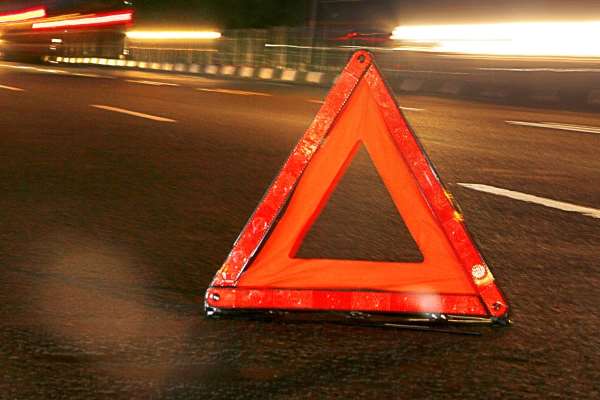 10 Piranti Wajib Bawa Saat Perjalanan Jauh