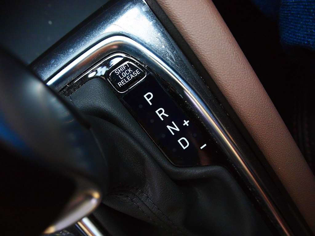 Ini Arti Huruf dan Angka Pada Transmisi Otomatis