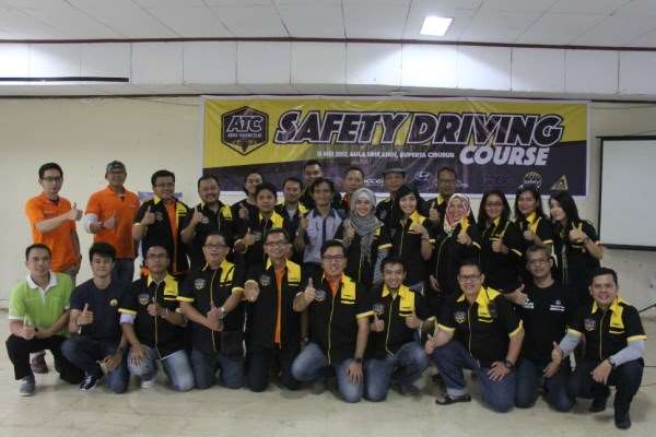 Adira Touring Club dan Tucson Owner Club Selenggarakan Safety Driving Course