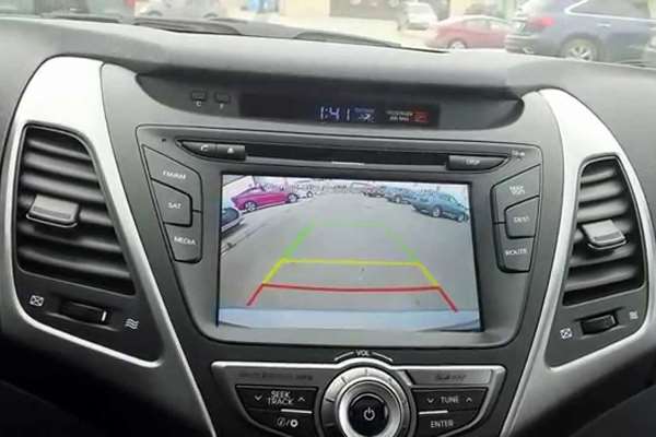  Manfaat Pasang Rear Camera di Bumper