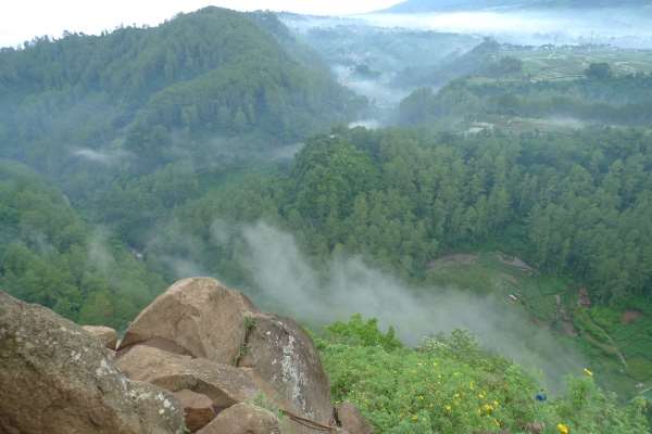 6 Tempat Wisata Cantik dan Layak Dikunjungi di Jawa Barat