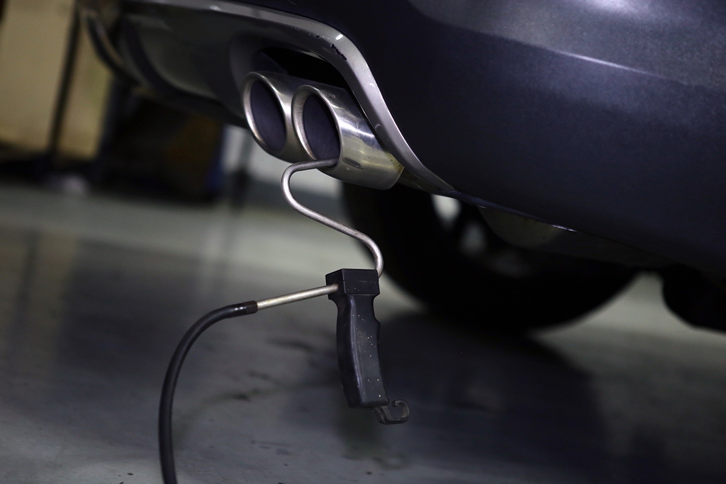 Uji Emisi Rutin untuk Mengurangi Polusi Udara