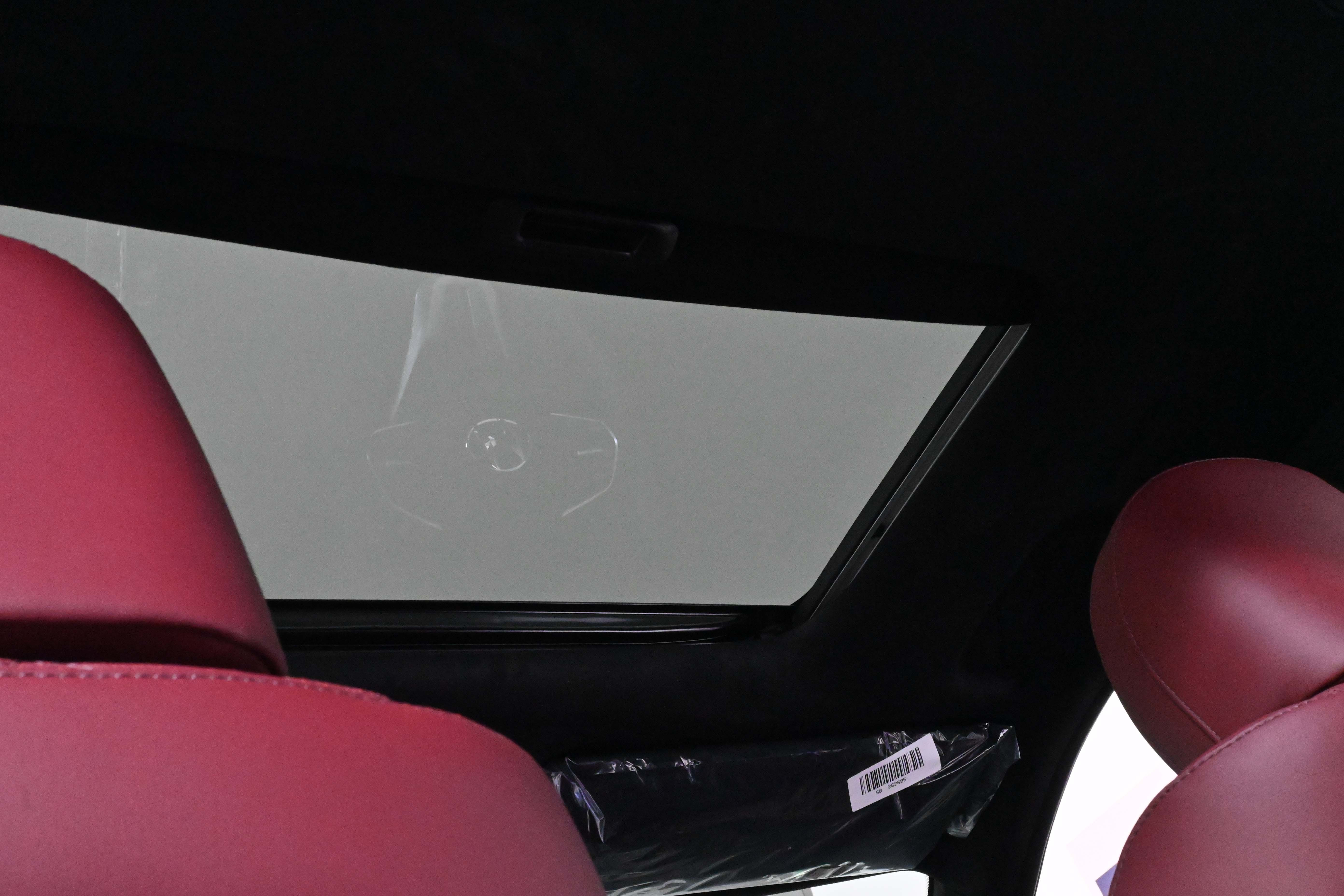Sunroof Bisa Biarkan Angin Masuk