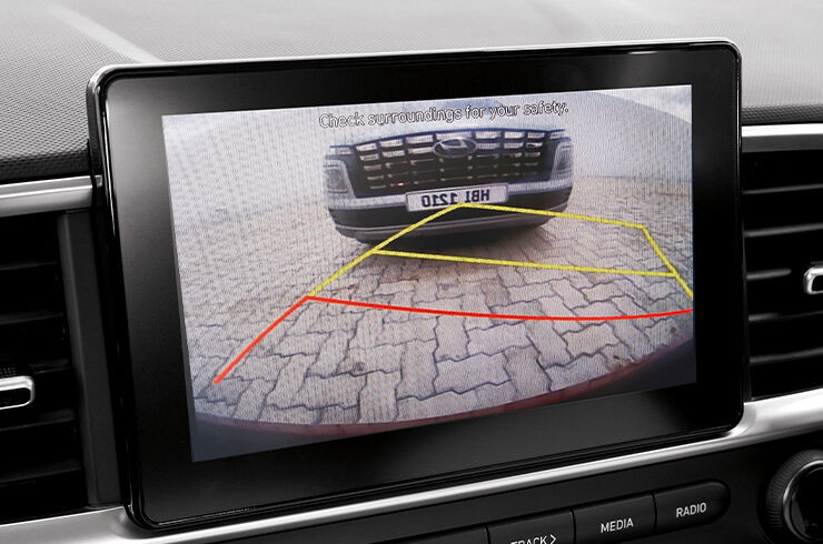Mengenal “Rear-View Camera With Parking Guidance” Pada Hyundai VENUE