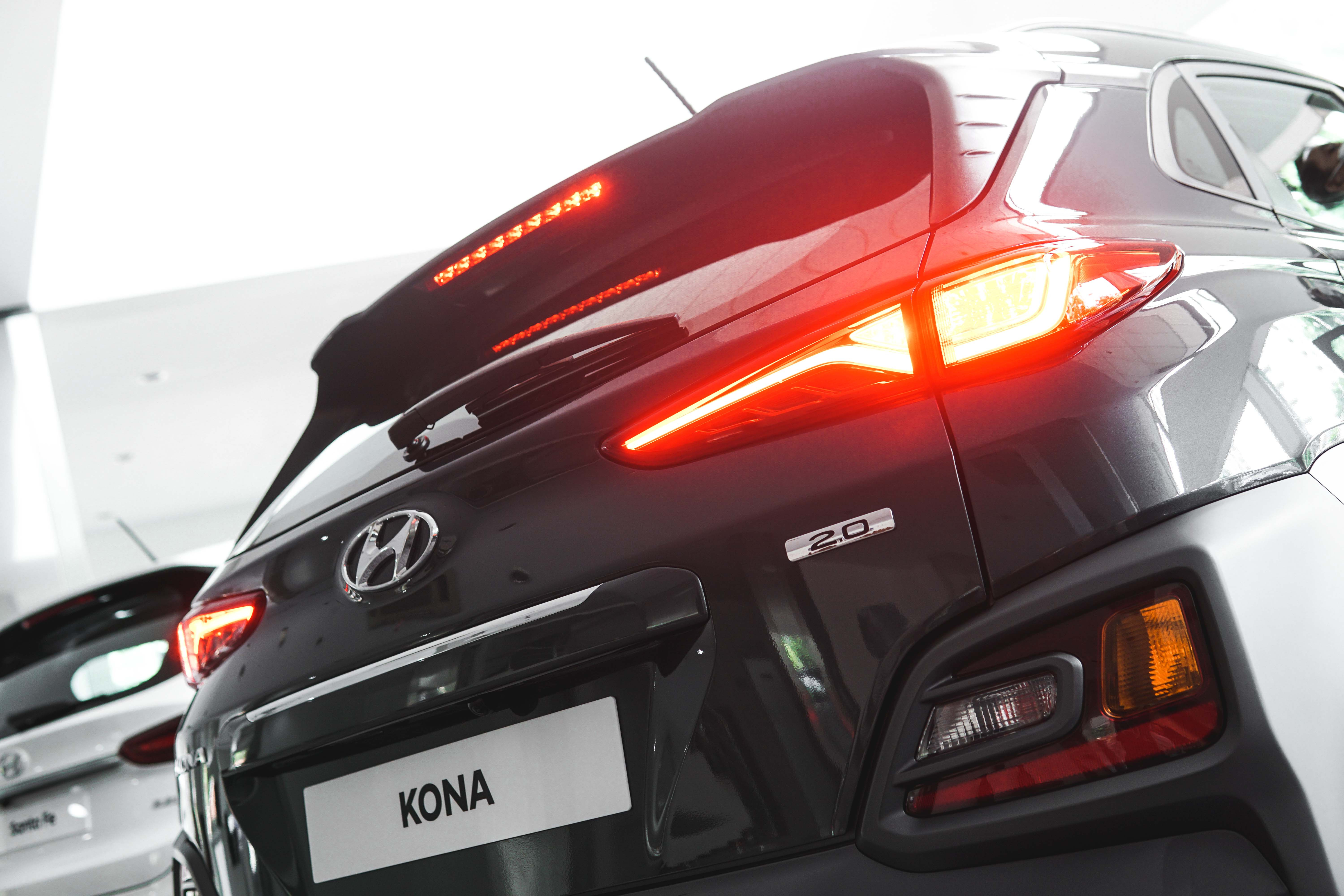 Lampu Depan-Belakang Penting Dicek Fungsinya Saat Musim Hujan