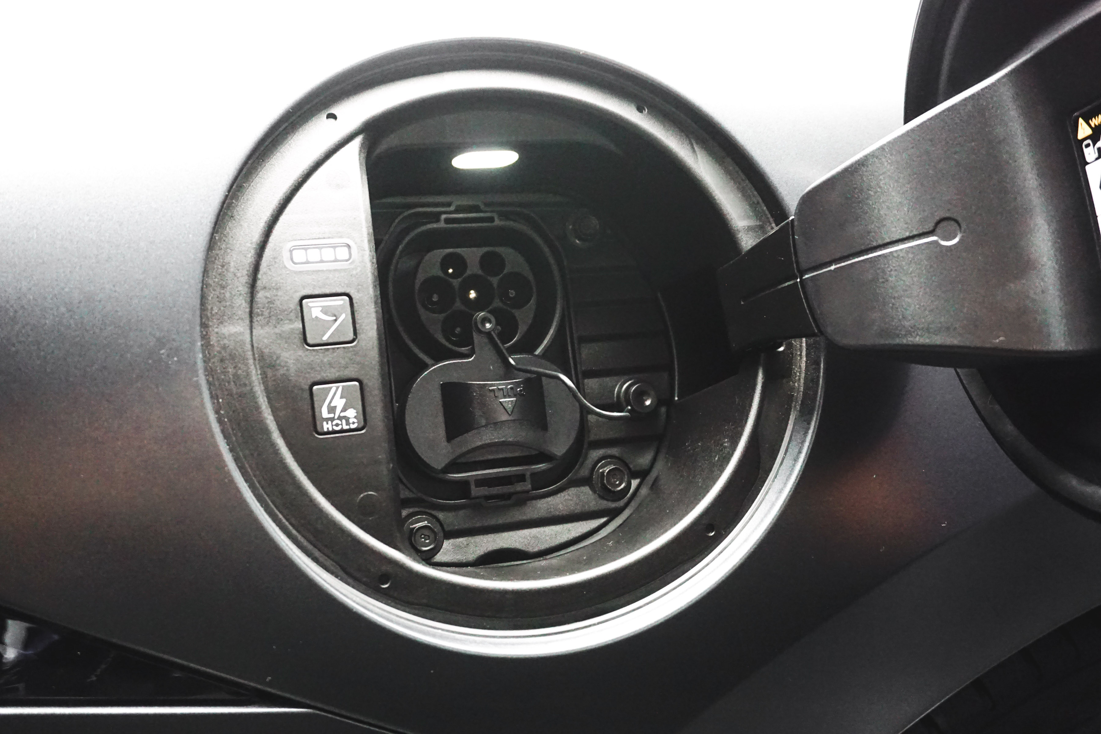 Isi Daya Baterai Hyundai Ioniq 6 Hanya 18 Menit