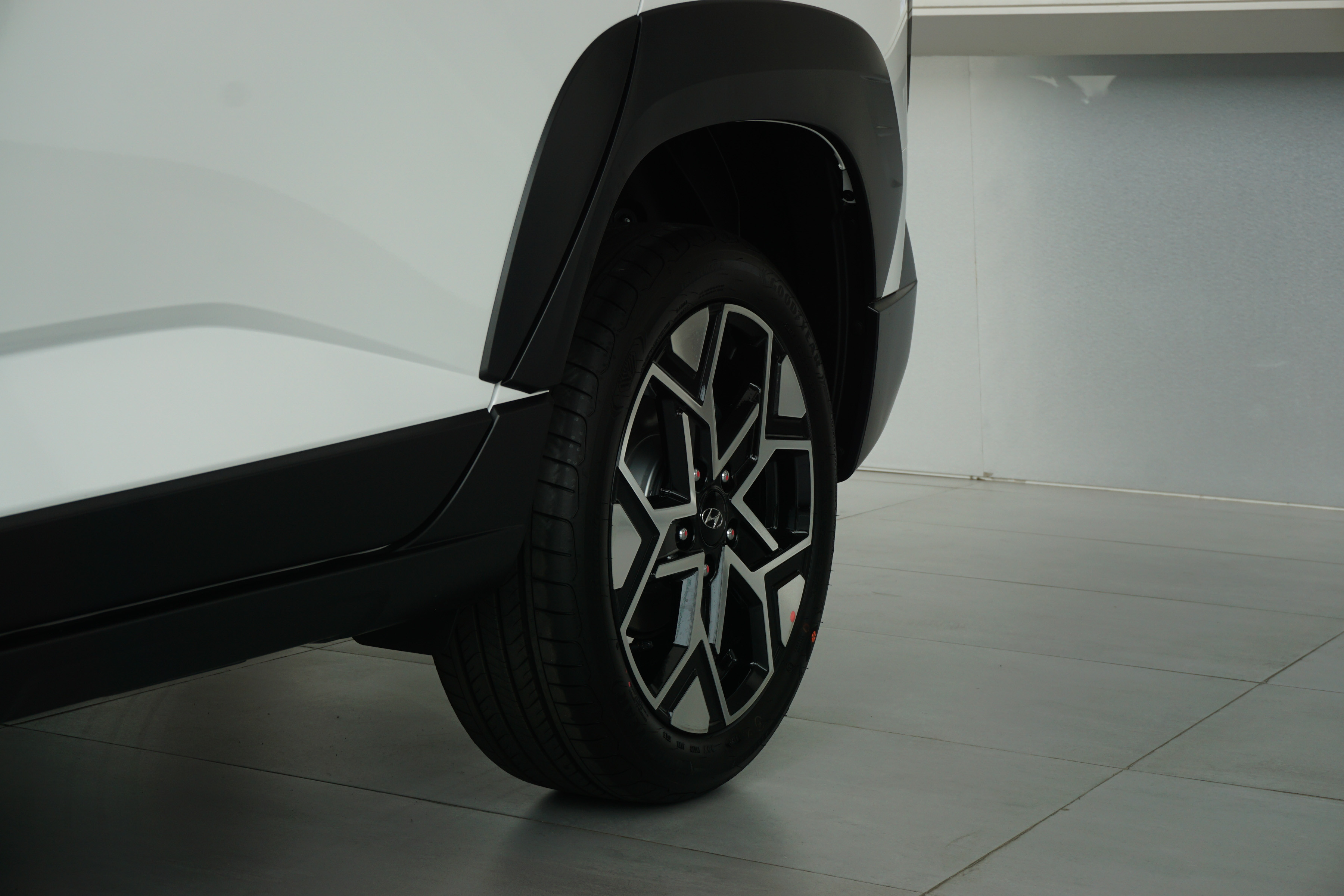 Apa Benar Hujan Membuat Mobil Kotor?