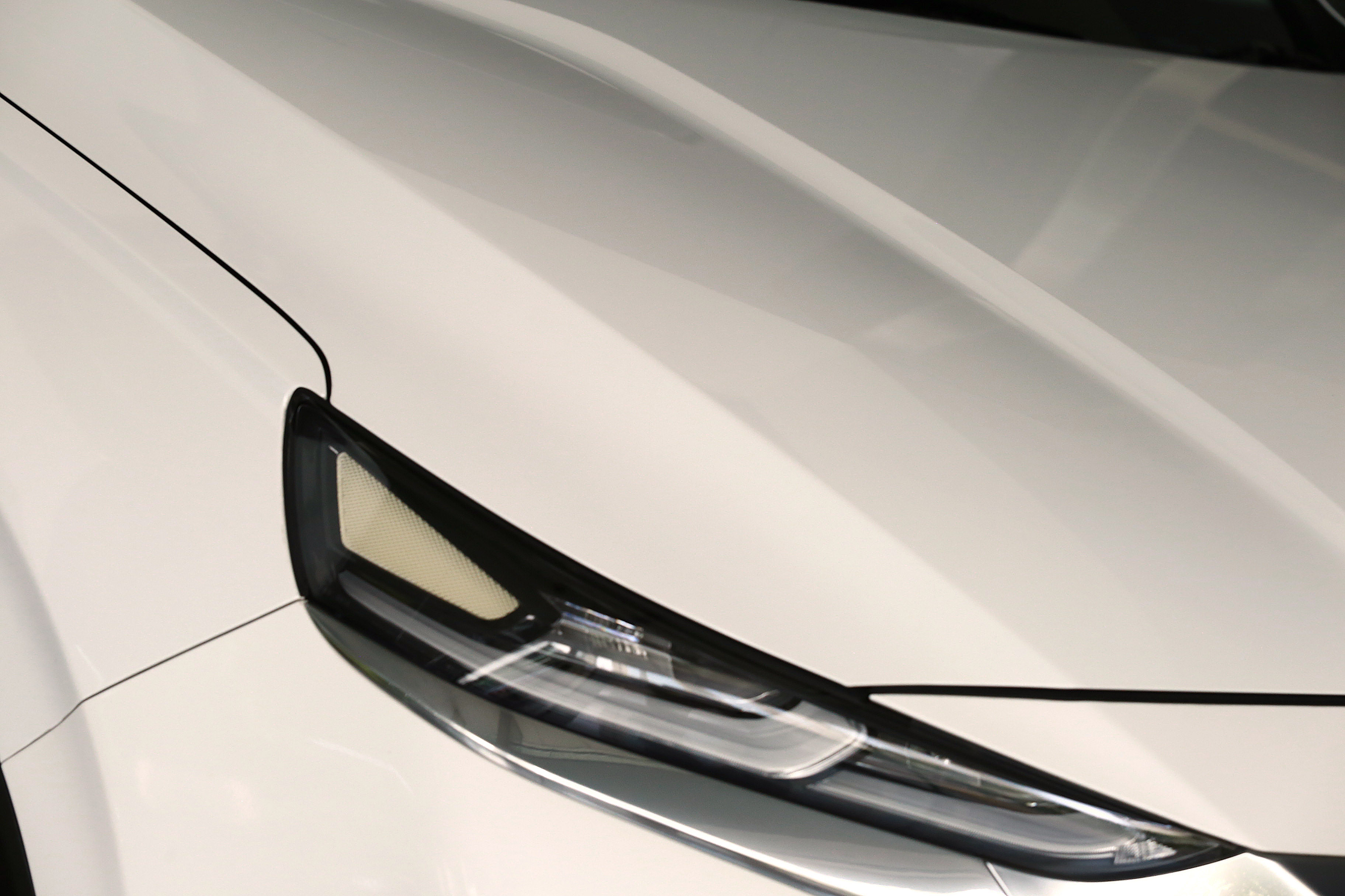 2 Cara Terbaik Cegah Baret Halus Saat Bersihkan Mobil