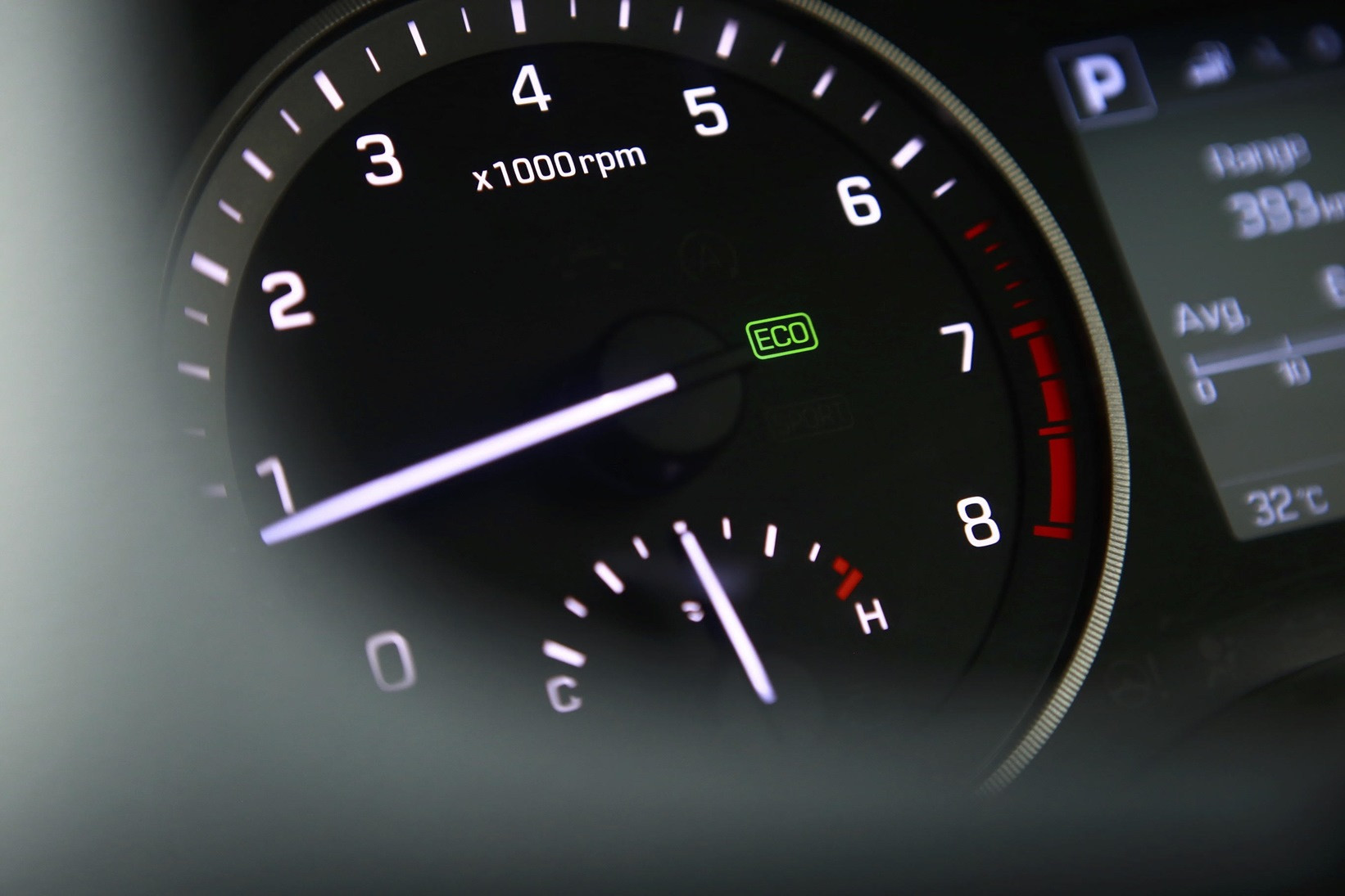 Panaskan Mobil Sebelum Jalan Cegah Kerusakan Jangka Panjang