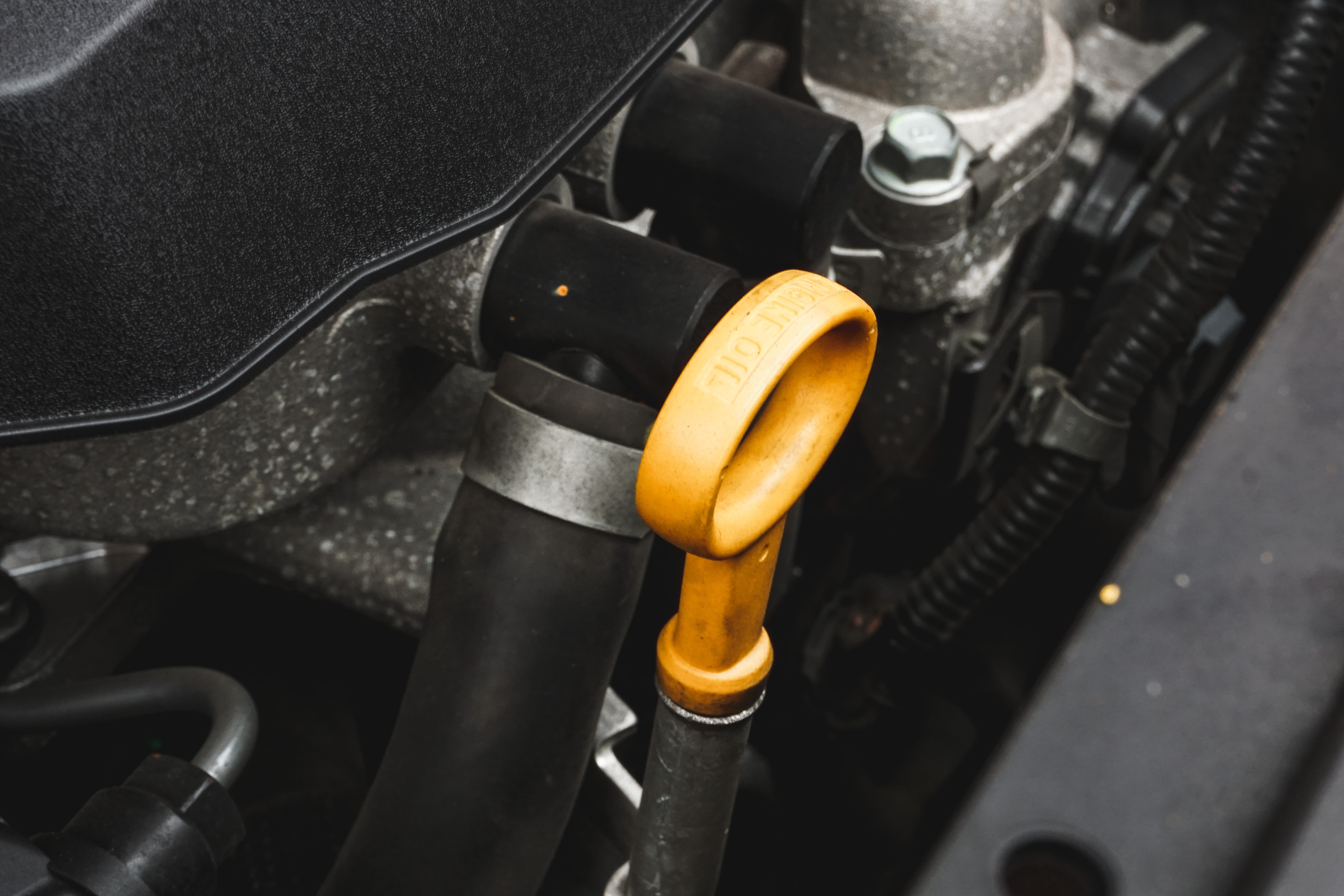 Ganti Oli Lebih Cepat, Apakah Boleh?