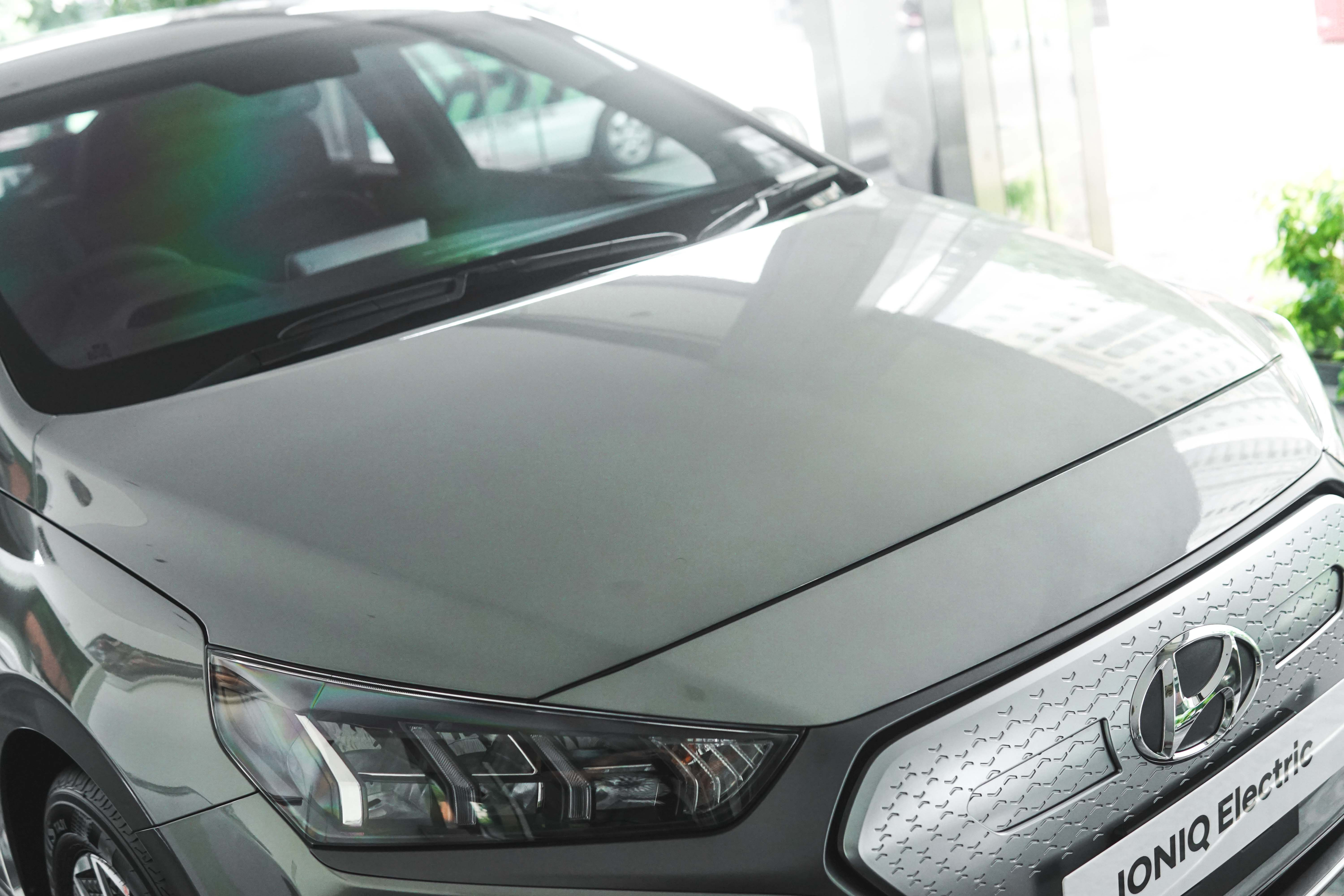 Kap Mesin Hyundai Ioniq Electric Yang Ringan Berkat Ultra Light Alumunium