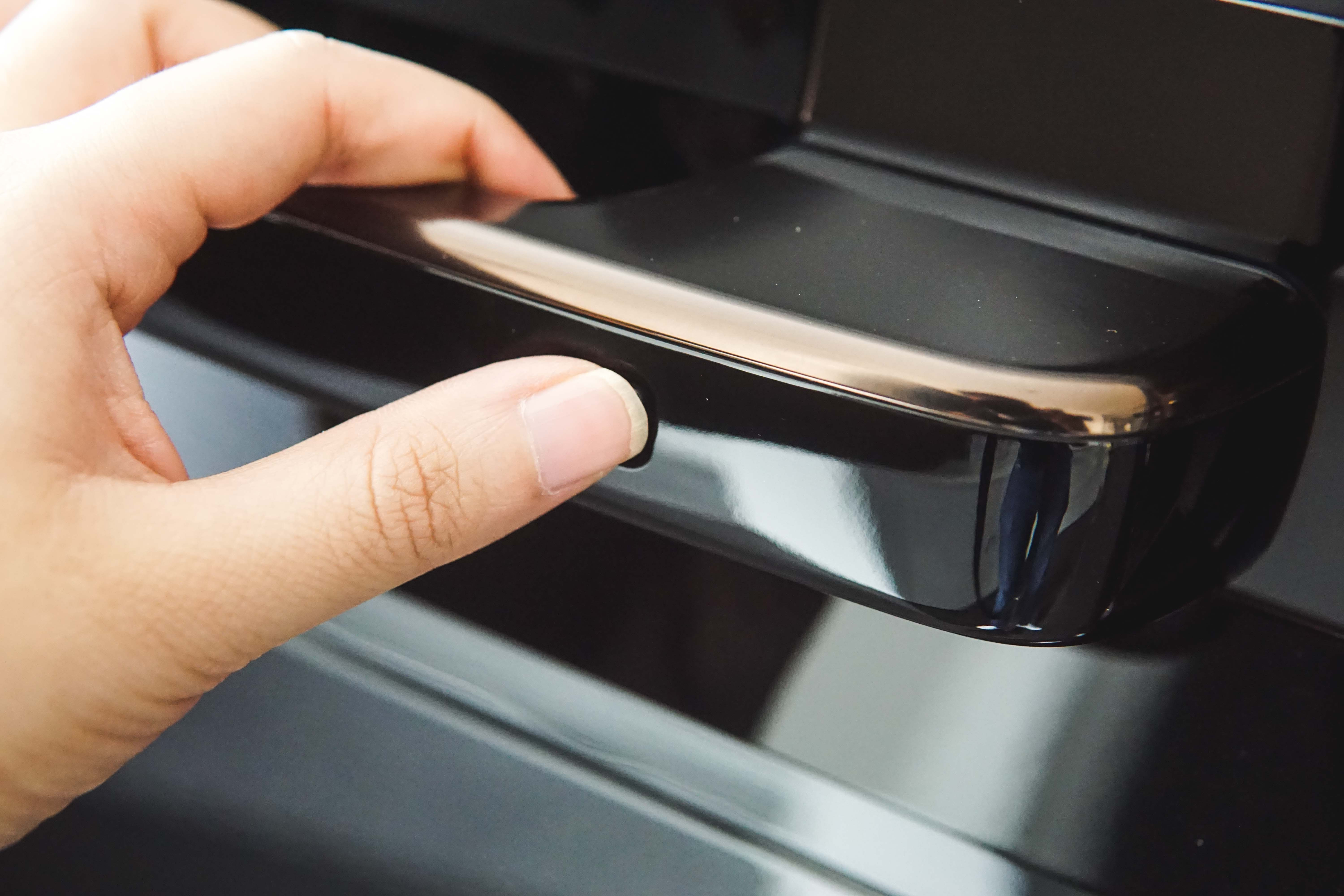 4 Cara Membuka Pintu Geser Hyundai Staria