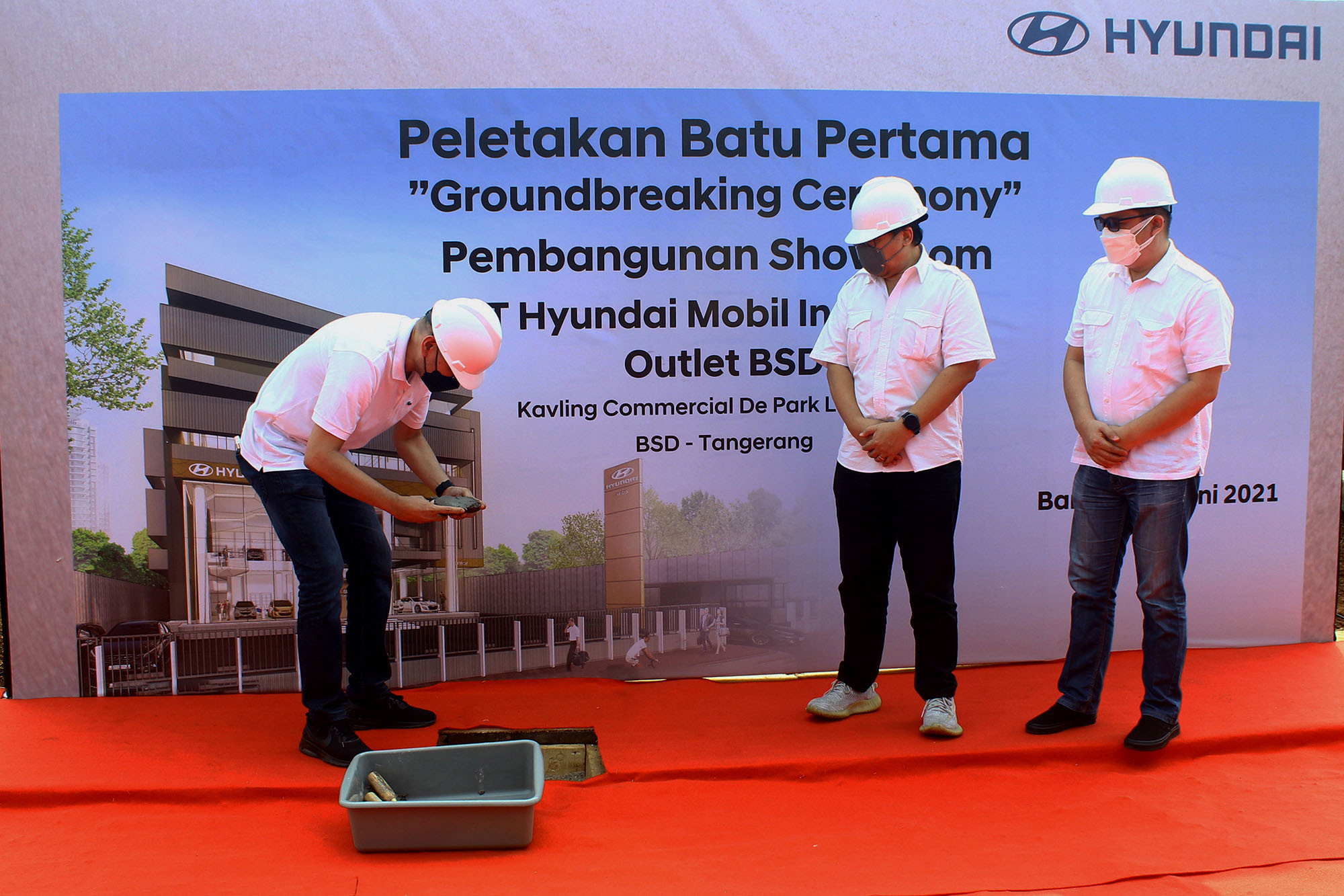Peletakan Batu Pertama Showroom Hyundai BSD Tangerang