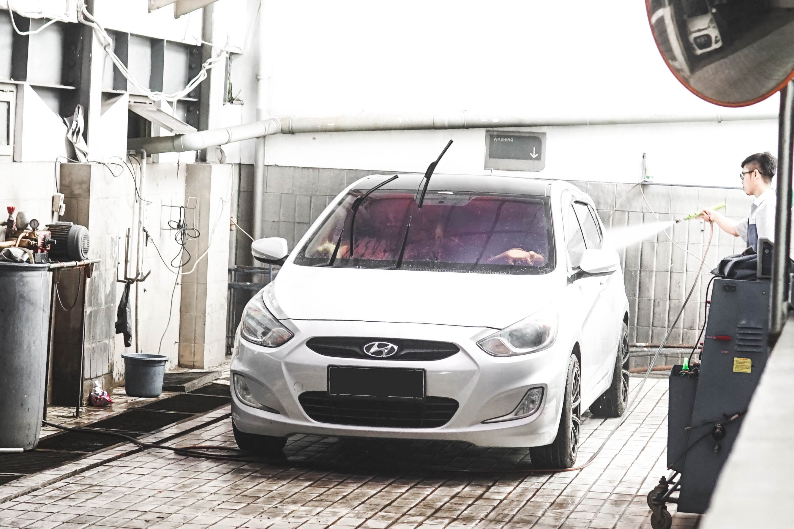 Bengkel Resmi Selalu Mencuci Kendaraan Setelah Servis