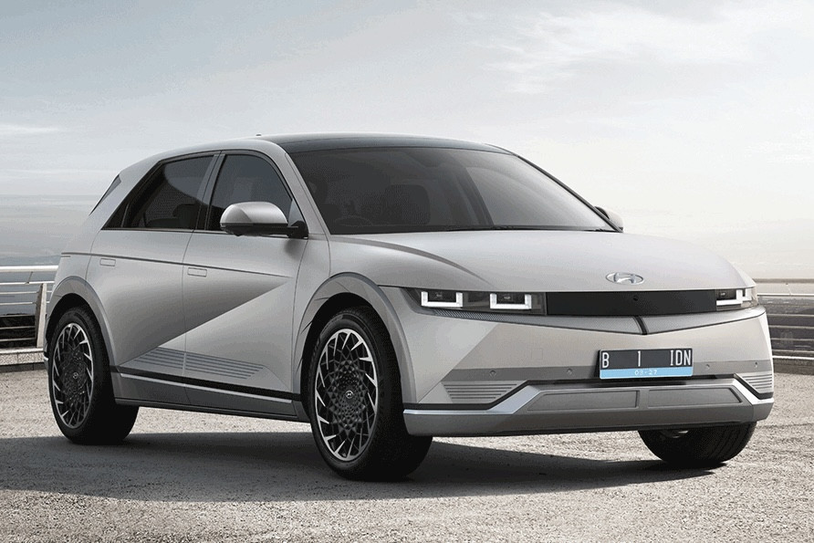 Bagamana Cara Paling Aman Untuk Menarik Mobil Listrik Yang Mogok?