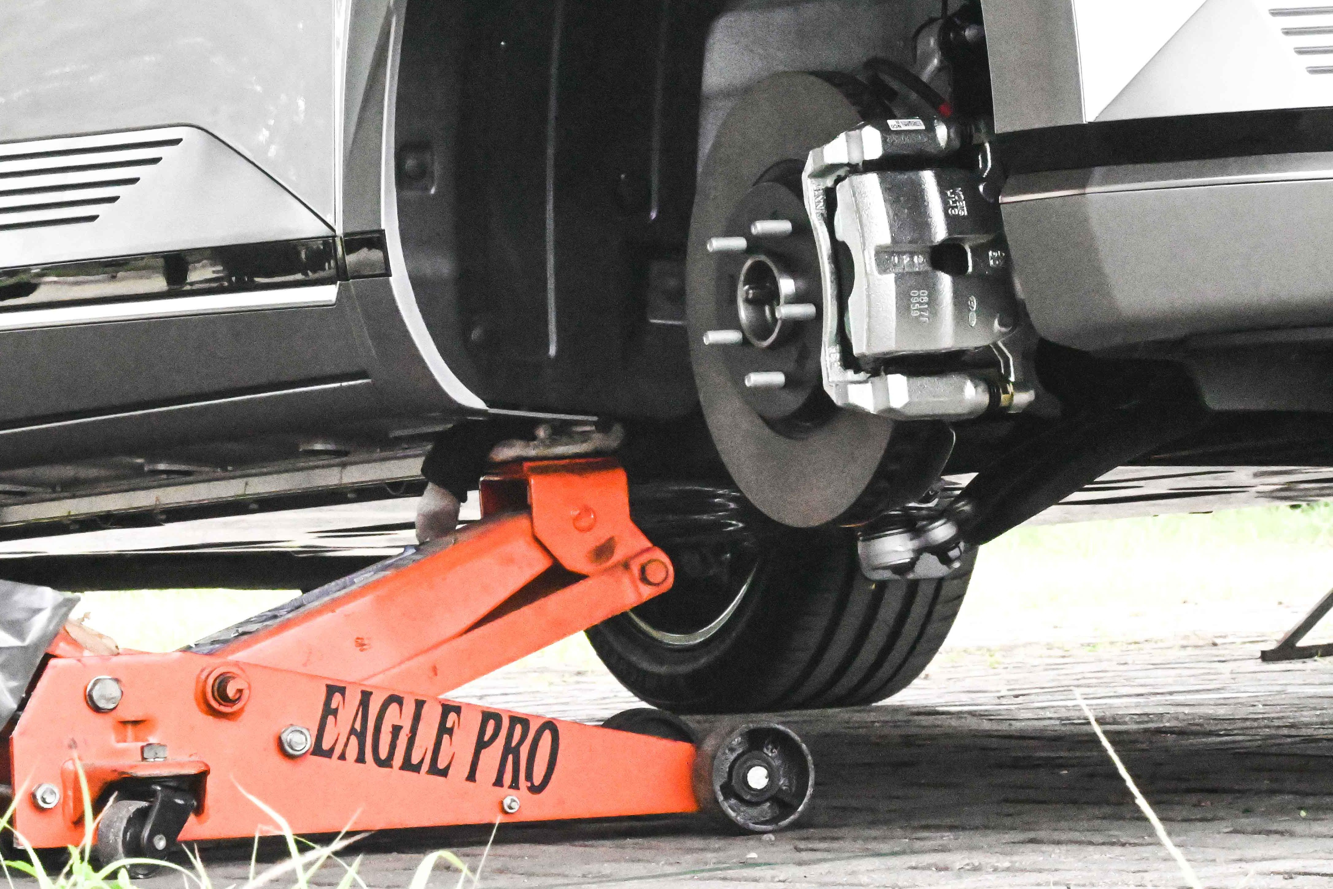 Dongkrak Ketinggalan? Ini Cara Mudah Pinjam Dongkrak