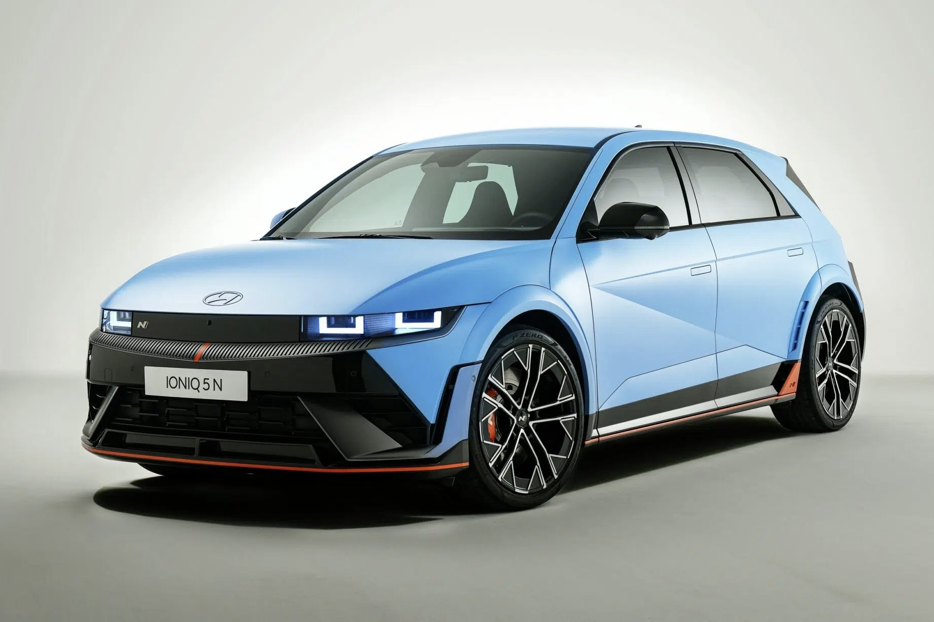 Kenali Teknologi Traction Control System Yang Menjaga Roda Tidak Selip