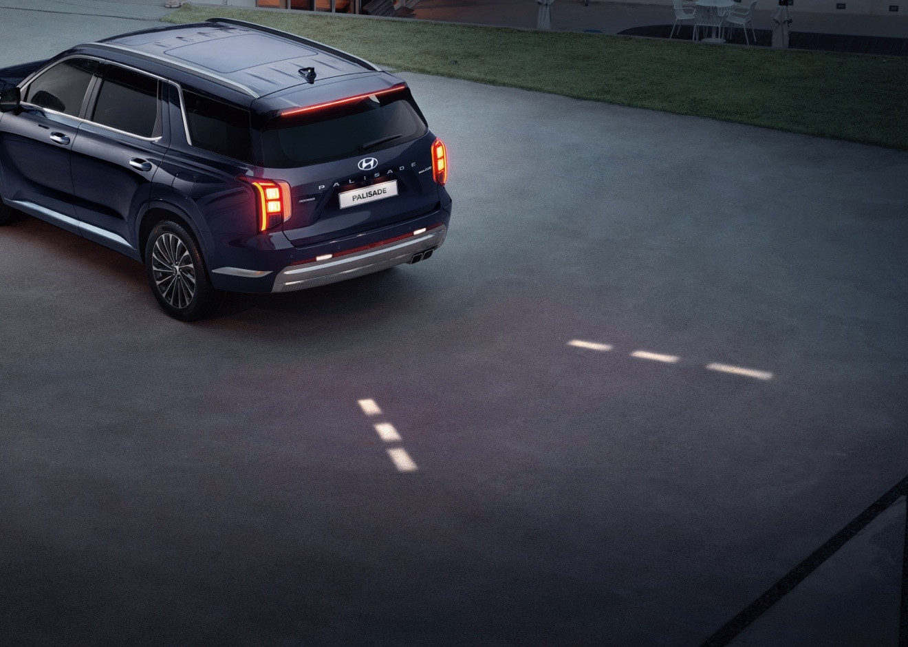 Reverse Guidance Light:  Pemandu + Penerang Area Gelap Saat Parkir