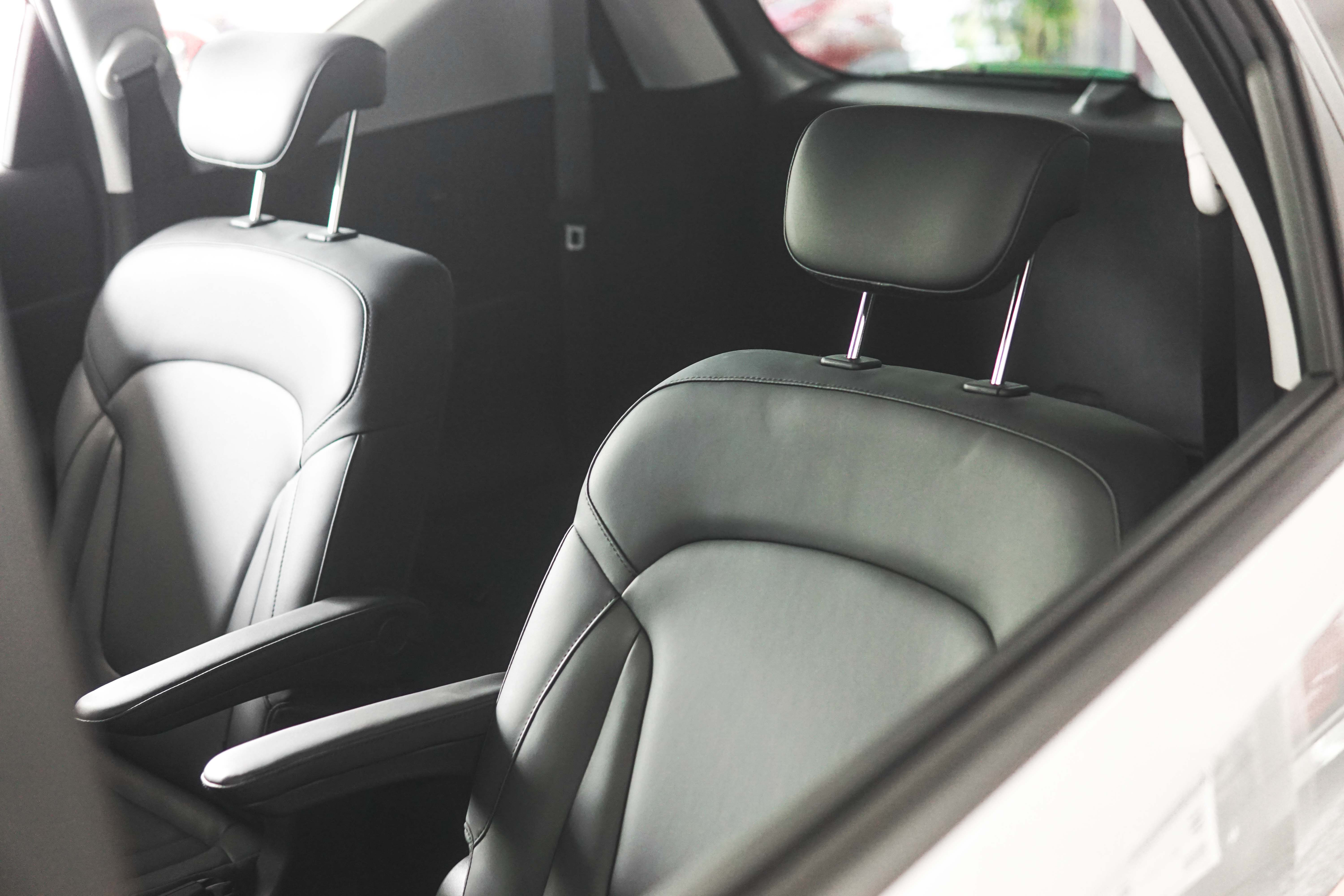 Membuka Kaca Mobil Belum Tentu Lebih Irit