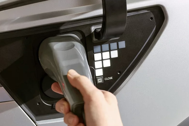 Smart Charging Hyundai IONIQ 5: Isi Daya Jadi Semudah Mengatur Waktu Sendiri