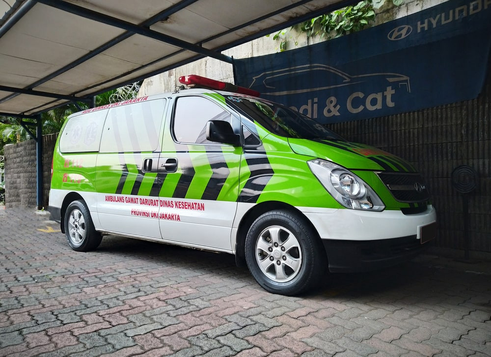 Ada Pasien Atau Tidak, Berikanlah Jalan Bagi Ambulans