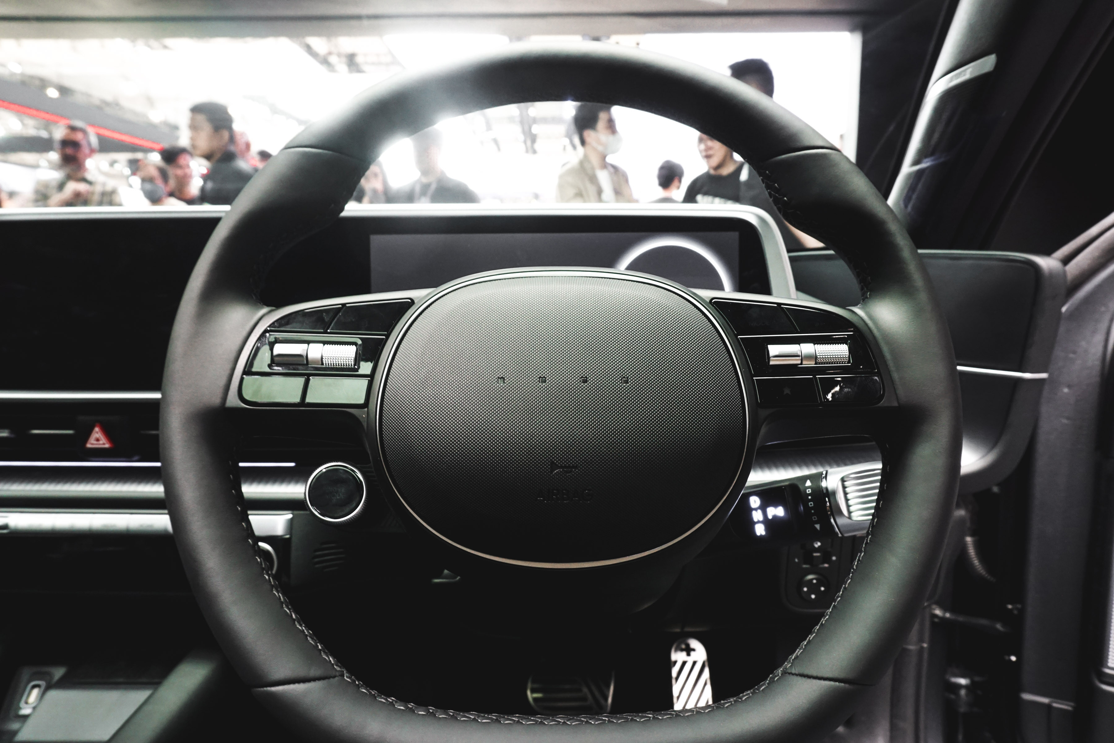 Hyundai Ioniq 6 Punya Penghangat Tangan Pada Setir