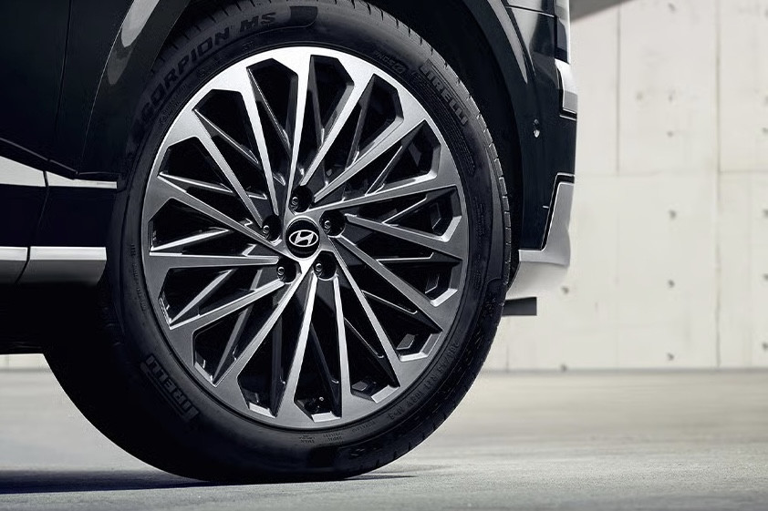 6 Perlakuan Khusus pada Mobil AWD: Tips Agar Tetap Awet dan Optimal